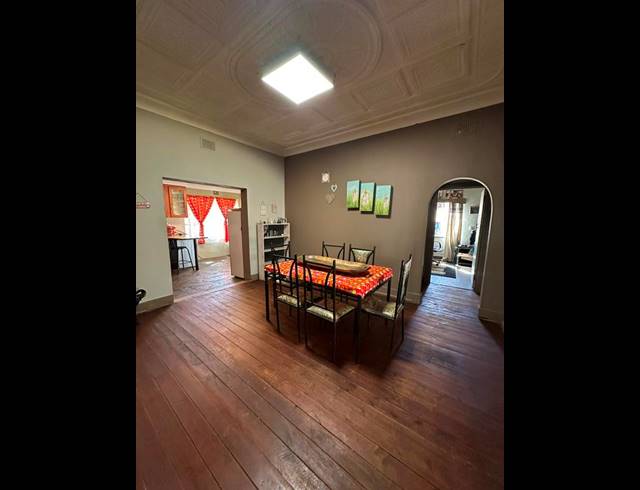 3 BEDROOM HOUSE FOR SALE IN SELECTION PARK